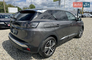 Позашляховик / Кросовер Peugeot 3008 2021 в 