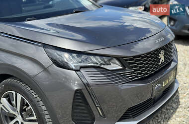 Позашляховик / Кросовер Peugeot 3008 2021 в 