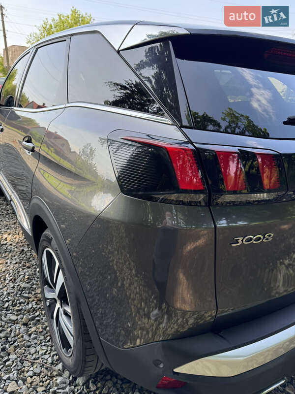 Позашляховик / Кросовер Peugeot 3008 2017 в Самборі