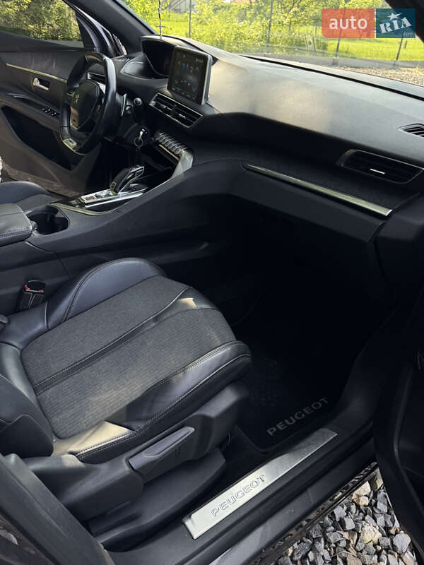 Позашляховик / Кросовер Peugeot 3008 2017 в Самборі