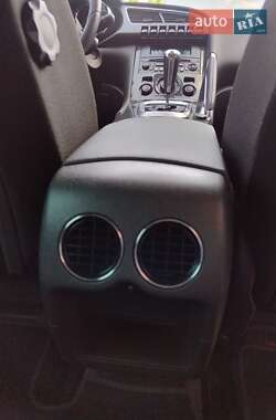 Внедорожник / Кроссовер Peugeot 3008 2011 в 