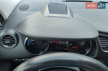Внедорожник / Кроссовер Peugeot 3008 2011 в 