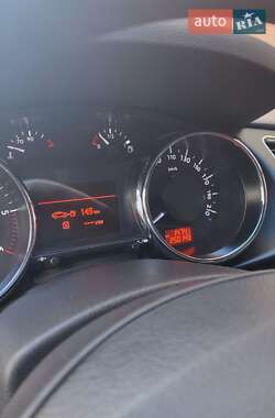 Внедорожник / Кроссовер Peugeot 3008 2010 в 