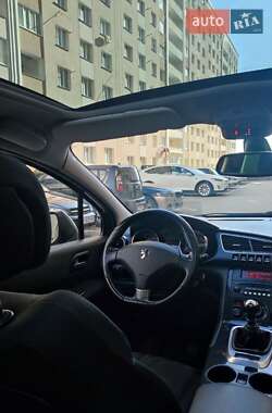 Внедорожник / Кроссовер Peugeot 3008 2010 в 