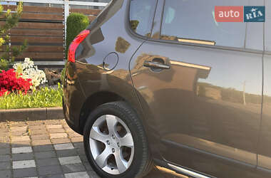 Внедорожник / Кроссовер Peugeot 3008 2011 в 