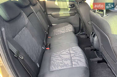 Внедорожник / Кроссовер Peugeot 3008 2011 в 