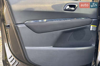 Внедорожник / Кроссовер Peugeot 3008 2011 в 