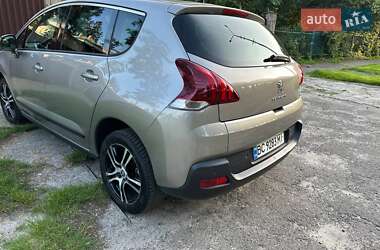 Позашляховик / Кросовер Peugeot 3008 2014 в 