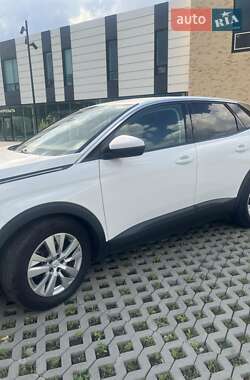 Внедорожник / Кроссовер Peugeot 3008 2018 в 