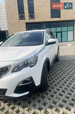 Внедорожник / Кроссовер Peugeot 3008 2018 в 