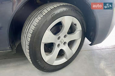 Внедорожник / Кроссовер Peugeot 3008 2012 в 
