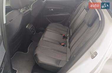 Позашляховик / Кросовер Peugeot 3008 2020 в 