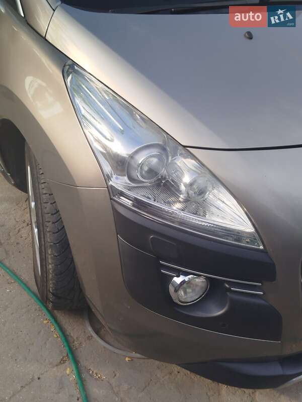 Позашляховик / Кросовер Peugeot 3008 2010 в Білгороді-Дністровському