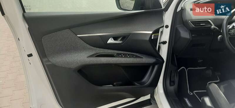 Внедорожник / Кроссовер Peugeot 3008 2018 в Хмельницком