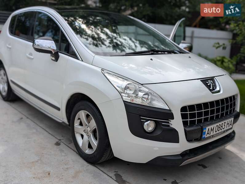 Внедорожник / Кроссовер Peugeot 3008 2011 в 