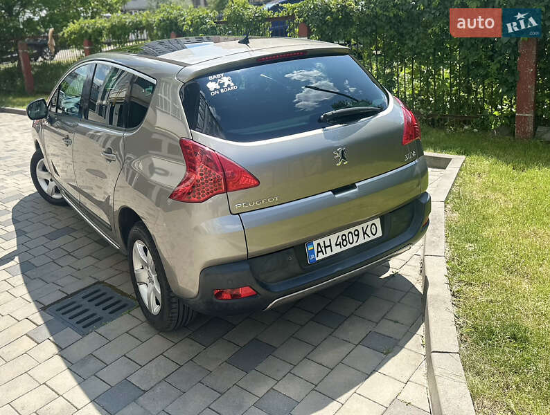 Позашляховик / Кросовер Peugeot 3008 2009 в Івано-Франківську