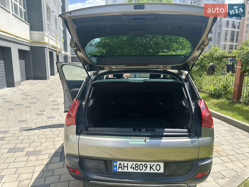 Позашляховик / Кросовер Peugeot 3008 2009 в Івано-Франківську