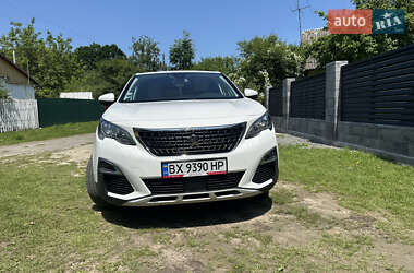 Внедорожник / Кроссовер Peugeot 3008 2017 в 
