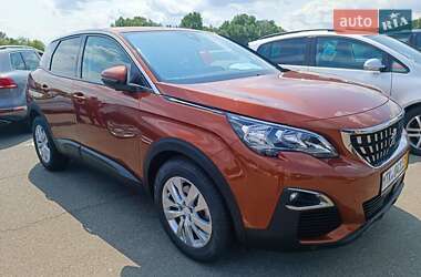 Внедорожник / Кроссовер Peugeot 3008 2020 в Киеве