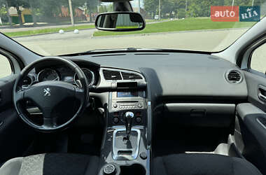 Внедорожник / Кроссовер Peugeot 3008 2015 в 