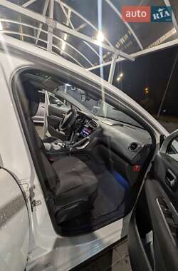 Внедорожник / Кроссовер Peugeot 3008 2010 в 
