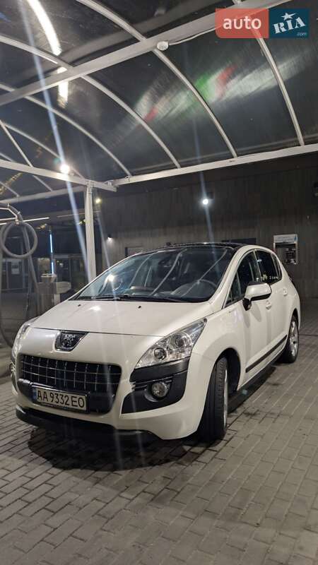 Внедорожник / Кроссовер Peugeot 3008 2010 в 