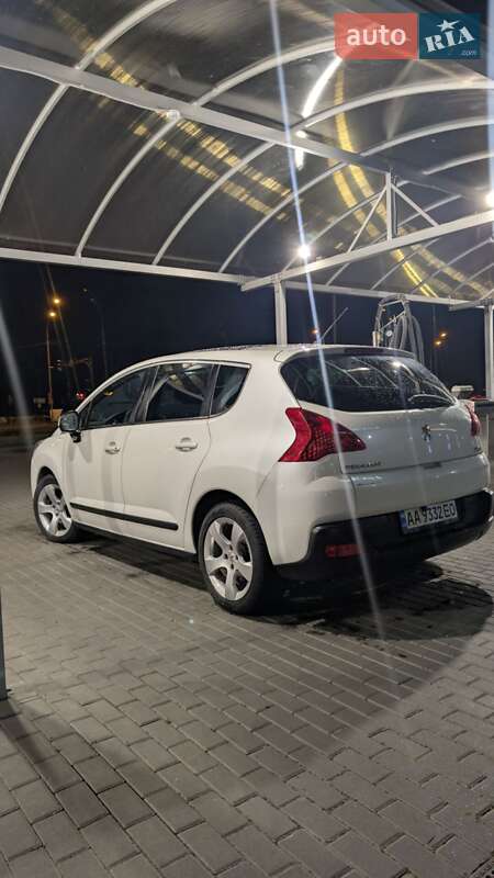 Позашляховик / Кросовер Peugeot 3008 2010 в Києві