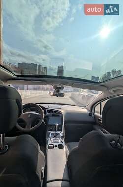 Внедорожник / Кроссовер Peugeot 3008 2010 в 
