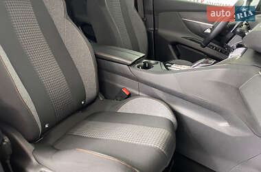 Внедорожник / Кроссовер Peugeot 3008 2020 в 