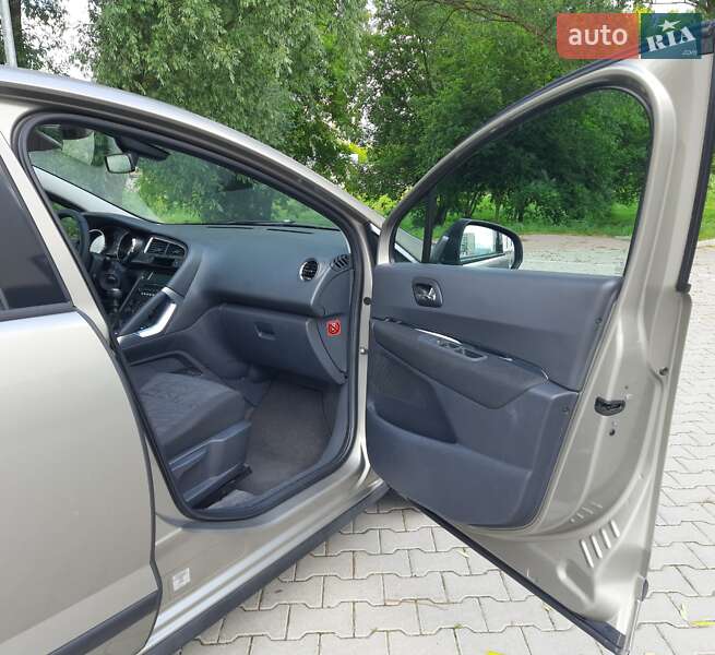 Позашляховик / Кросовер Peugeot 3008 2009 в Хмельницькому