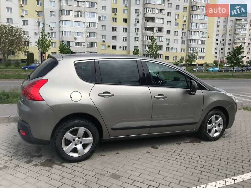 Позашляховик / Кросовер Peugeot 3008 2011 в Вінниці