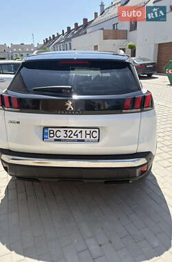 Позашляховик / Кросовер Peugeot 3008 2017 в 