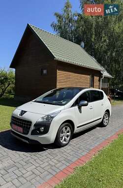 Внедорожник / Кроссовер Peugeot 3008 2011 в Луцке