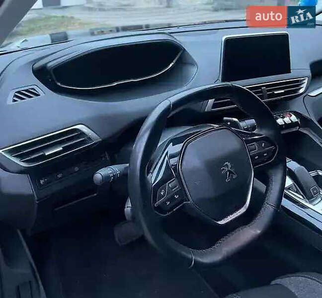 Позашляховик / Кросовер Peugeot 3008 2017 в Стрию