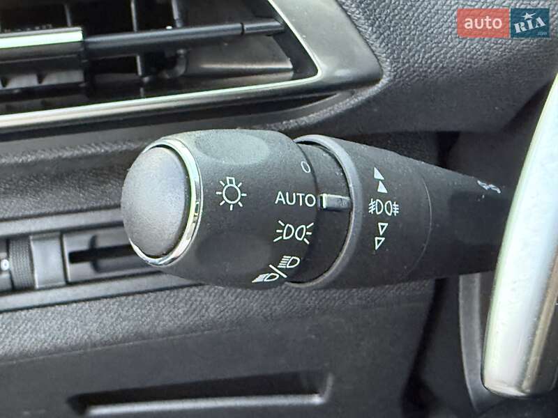 Позашляховик / Кросовер Peugeot 3008 2020 в Стрию