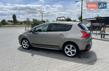 Позашляховик / Кросовер Peugeot 3008 2010 в 
