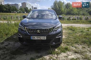 Внедорожник / Кроссовер Peugeot 3008 2018 в Вараше