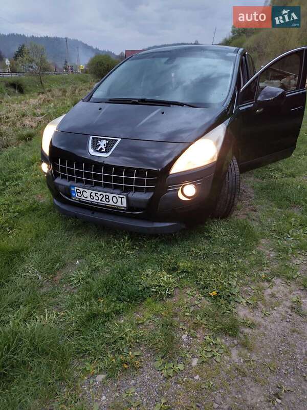 Позашляховик / Кросовер Peugeot 3008 2010 в Сколе