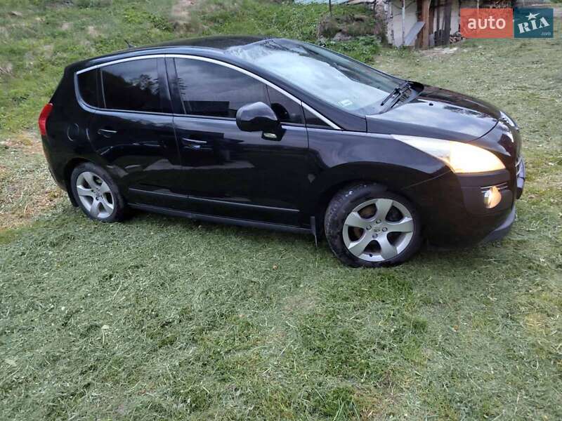 Позашляховик / Кросовер Peugeot 3008 2010 в Сколе