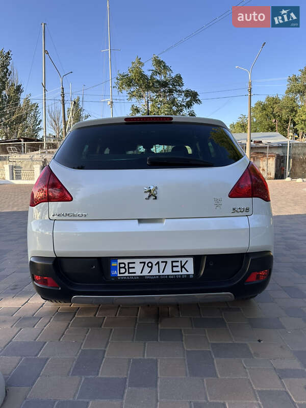 Позашляховик / Кросовер Peugeot 3008 2012 в Миколаєві