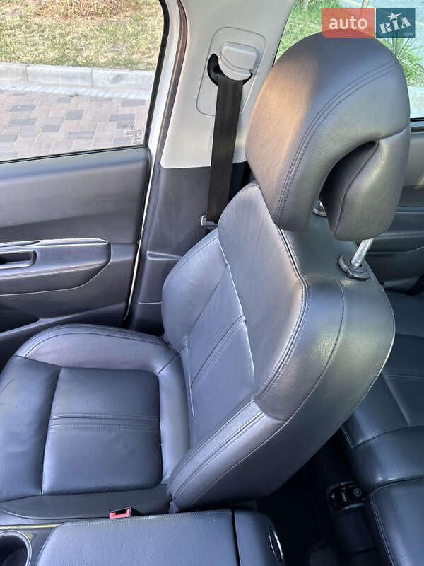Позашляховик / Кросовер Peugeot 3008 2012 в Миколаєві