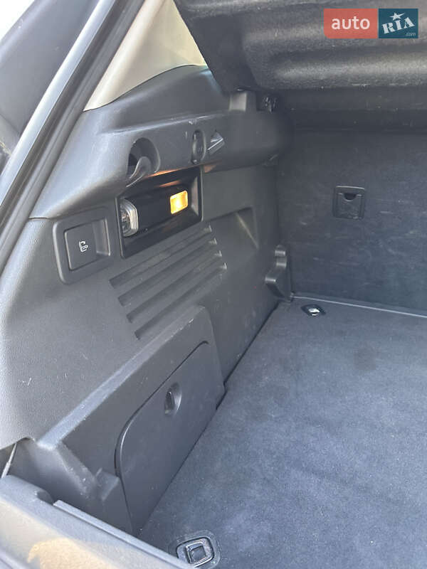 Позашляховик / Кросовер Peugeot 3008 2012 в Миколаєві