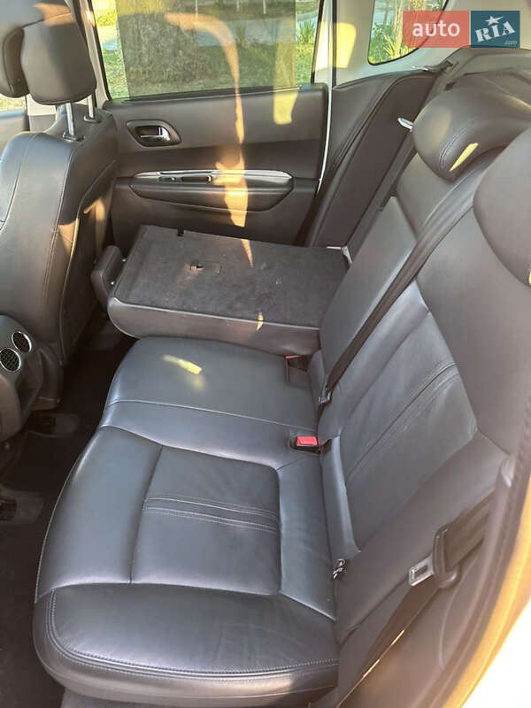 Позашляховик / Кросовер Peugeot 3008 2012 в Миколаєві