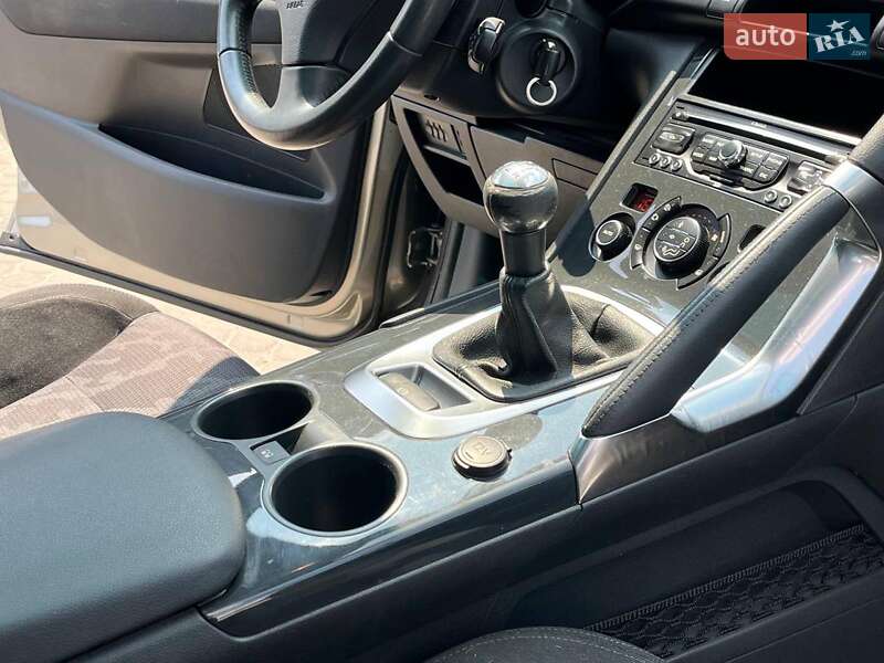 Позашляховик / Кросовер Peugeot 3008 2009 в Львові