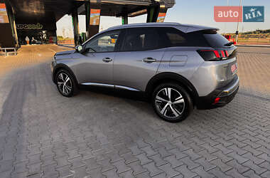 Позашляховик / Кросовер Peugeot 3008 2021 в 