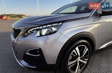 Позашляховик / Кросовер Peugeot 3008 2021 в 