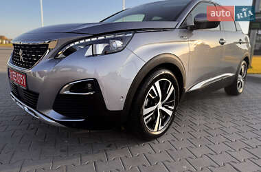 Позашляховик / Кросовер Peugeot 3008 2021 в 
