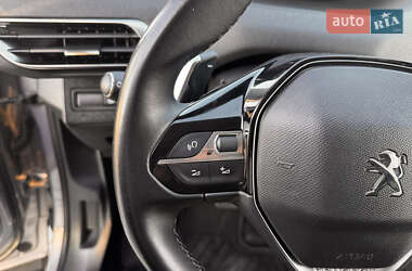 Позашляховик / Кросовер Peugeot 3008 2021 в 