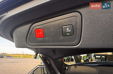 Позашляховик / Кросовер Peugeot 3008 2021 в 