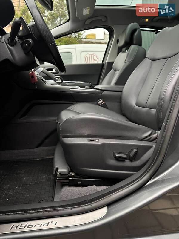 Позашляховик / Кросовер Peugeot 3008 2013 в Рівному